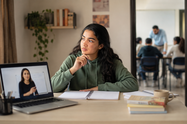 05-online-platform-vs-tutoring-centre